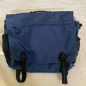 Lands’ End messenger bag